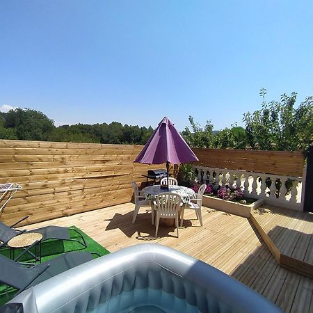 Studio Cosy Avec Terrasse Et Jacuzzi A Disposition De Mai A Aout Rians  Exterior photo
